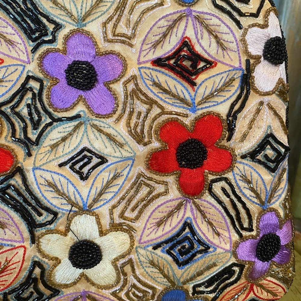 Evening Bag Hand Beaded and Embroidered with Gold Silk Lining - Picture 7 of 9